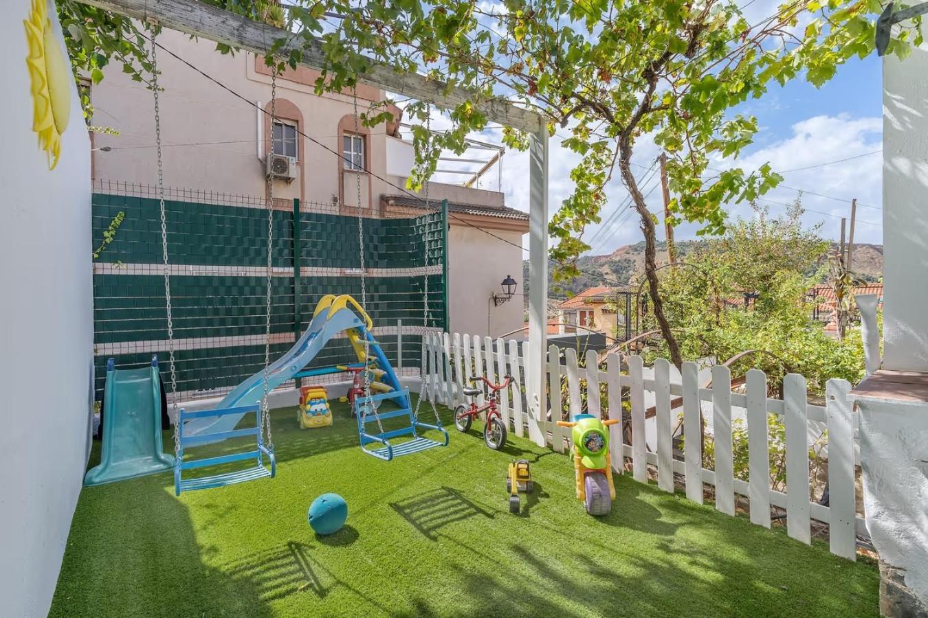 Casa Rural Vistablanca En Una Sola Planta Con Bonitas Vistas Y Piscina - Junto A La Capital Y La Alhambra Сенес де ла Вега Екстериор снимка